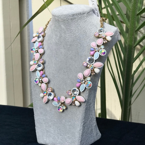 NWT J.Crew Mixed Stone PINK CORAL Necklace - Picture 7 of 8